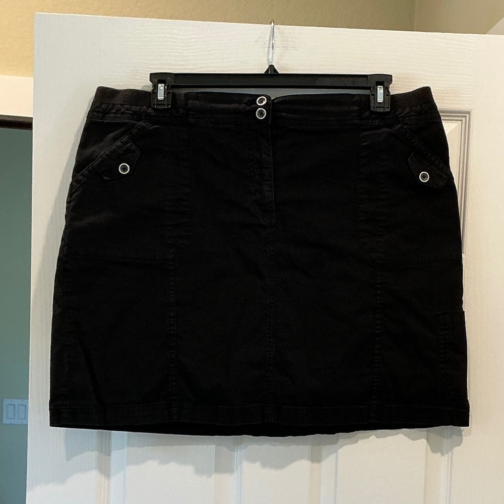 Karen Scott Black Skort Comfort Waist 18
